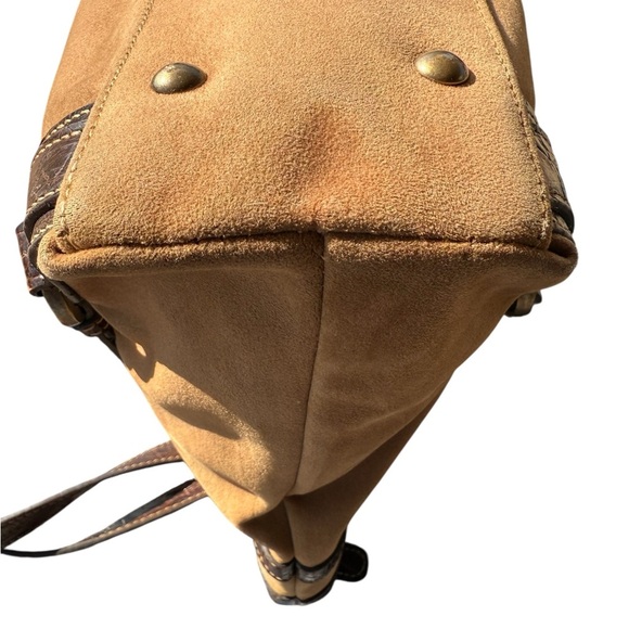 Franco Sarto Faux Suede Tan & Dark Brown Shoulder Bag W Small Flashlight Holder - Picture 6 of 17